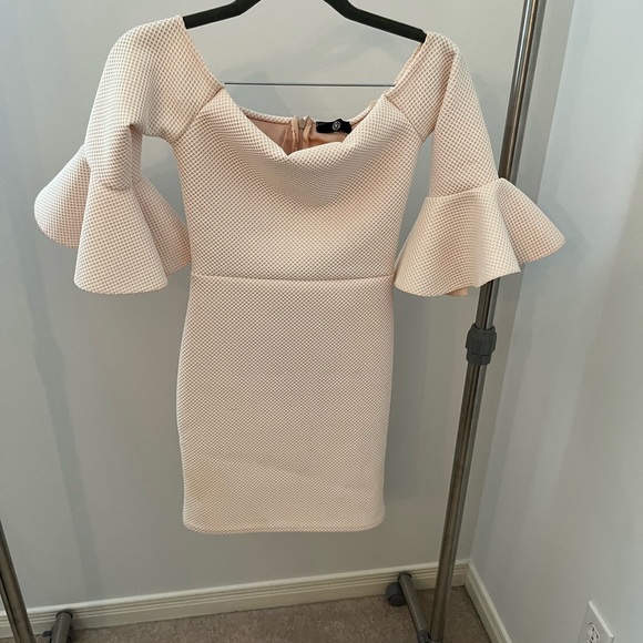 Misguided Bardot Nude Bodycon Dress - Picture 5 of 6